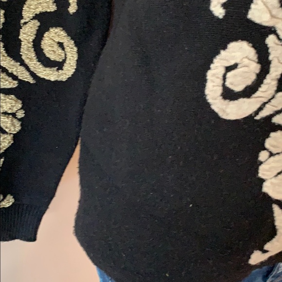 Spanner sweater with gold details on sleeves - Picture 4 of 5